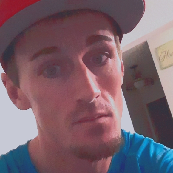 Meet your Posher, Skyeler - Picture 1 of 2